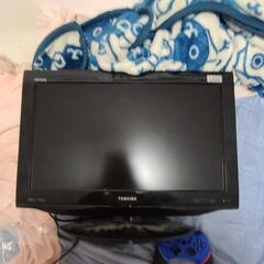 テレビ　REGZA　22型