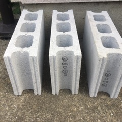 コンクリートブロック（幅10cm）