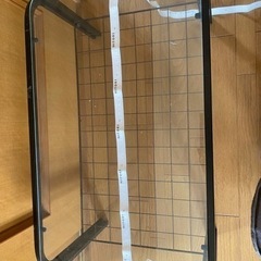 ガラステーブルの画像
