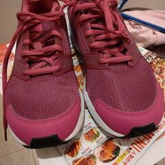 PUMAスニーカーの画像