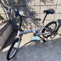 折りたたみ自転車　ホワイト　FDS-B206 20型6段変速