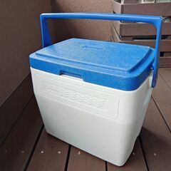 【中古】コールマン　クーラーボックス　ポリライト　16qt