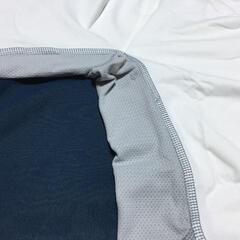 B25-02 新品 UNDER ARMOUR アンダーアーマー 人気の定番商品 コンプレッション 長袖 薄手  ストレッチ MCM8483 ホワイト XLサイズの画像