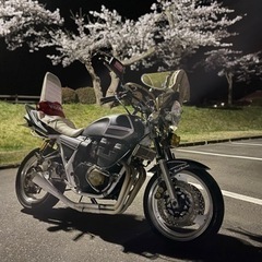 XJR400