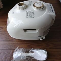 未使用　炊飯器　炊飯ジャー　1.0L(5.5合炊き)の画像