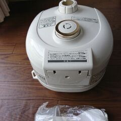 未使用　炊飯器　炊飯ジャー　1.0L(5.5合炊き)の画像