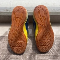 【美品です】サッカー靴　21.5cm   中古ですの画像