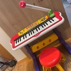 ピアノ　キーボード　おもちゃ　椅子付き　組み立て