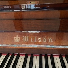 アップライトピアノの画像