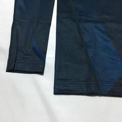 B10-06 新品 UNDER ARMOUR アンダーアーマー コンプレッション　アンダーシャツ　長袖 コールドギア 冬用　MCM3354 ネイビー XLサイズの画像