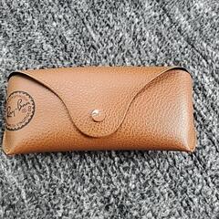 Ray-Banサングラスケース