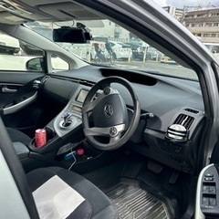 26年式　30プリウス後期の画像