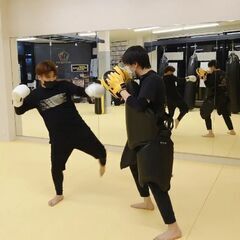 6月入会の方は、ボクシンググローブまたは、ジムTシャツプレゼントの画像