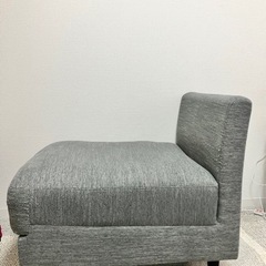 【受け取り者決定】ニトリ　肘なし1人用布貼りソファーの画像