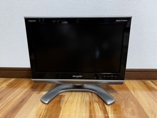 小型テレビ　地デジ対応　シャープ　16インチ