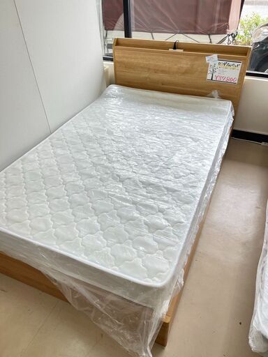 表示価格より２０％OFF３７，８００円→３０，２４０円　新品マットレス　チェストセミダブルベッド