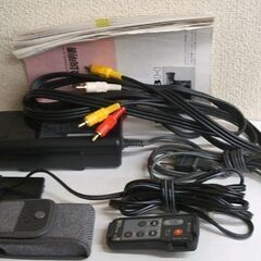 ジャンク品 リコー 8ミリ ビデオカメラ R-88H　付属品有 充電器＆接続コード/取説など 部品取りに ☆ PayPay(ペイペイ)決済可能 ☆ 札幌市 豊平区 平岸の画像