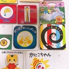 絵本一冊300円！しましまぐるぐる　しまじろう　アンパンマン  かにこちゃんの画像
