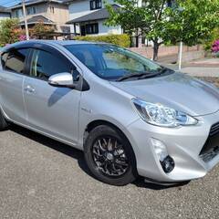 アクア　中期　車検残たっぷり6年12月まで　上級グレードＧ　コミコミ690000円の画像