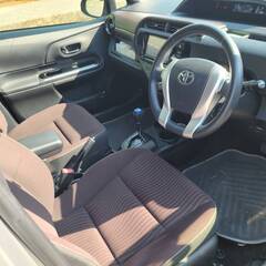 アクア　中期　車検残たっぷり6年12月まで　上級グレードＧ　コミコミ690000円の画像