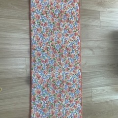 百貨店のキッチンマットの画像