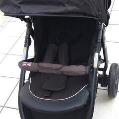 美品ベビーカー（タイヤパンク品）