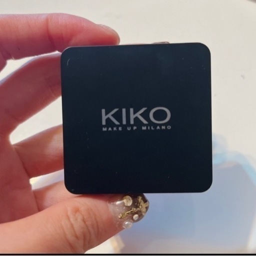 レア！日本未発売！イタリアのKIKO MILANO ゴールドアイシャドウ