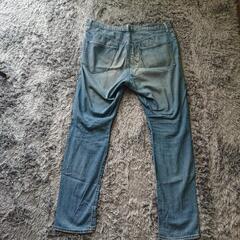 ジーユー  ジーンズの画像