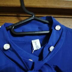 【300円均一】ブルーリボンブラウスの画像
