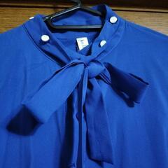 【300円均一】ブルーリボンブラウスの画像