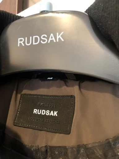 カナダ　ダウンジャケット　レディース　RUDSAK