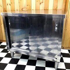 ステンレスキャビネット　900×600×800　アジャスター高さ調節可能　棚付き　業務用　店舗