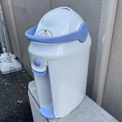 ピジョン pigeon カセット不要のらくらくおむつポットンの画像