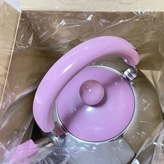 【新品】★箱ダメージあり★笛付きケトル　ピンクの画像