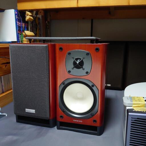 オンキョーの小型スピーカー D-N9TX