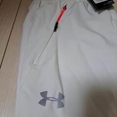 さらに値下[新品7割引] UNDER ARMOUR トレーニングパンツ heatgearの画像