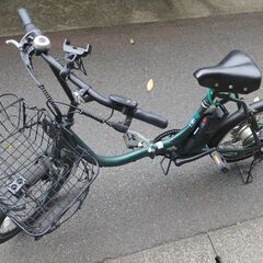 ☆終了☆20インチ電動アシスト自転車　人気のカラー　マッドグリーン