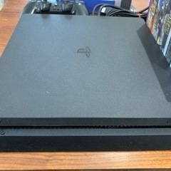プレステ　4 本体　ソフトの画像