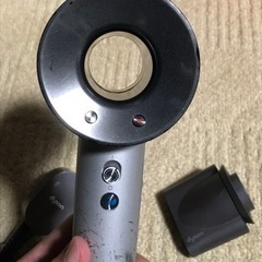 ドライヤー　ダイソンの画像