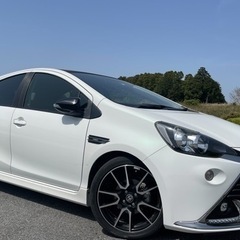 アクア　G  G,s  車検5年10月　アルパインナビ付