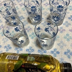 【無償】レトロな「ガラスコップ」