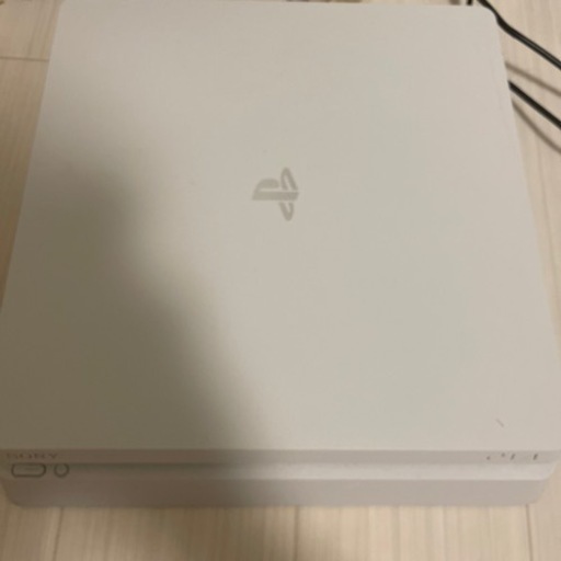 PlayStation 4 グレイシャー・ホワイト 500GB (CUH-2200AB02)