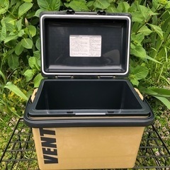 美品コンパクト　クーラーボックス　VENTの画像