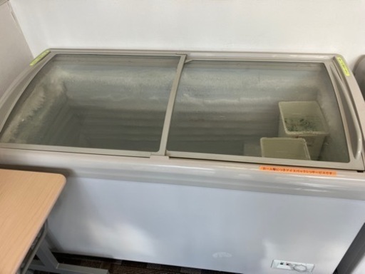 SC&R ディスプレイフリーザー