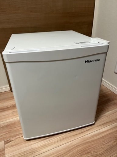 Hisense製42ℓ冷蔵庫（HR-A42JW）