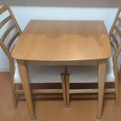 伸長式ダイニングテーブル＋ダイニングチェア Ardia 2脚セットの画像