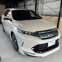 トヨタ　ハリアー　プログレスメタルアンドレザーパッケージ