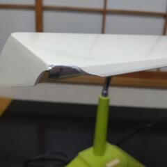 蛍光灯置き型ライトの画像