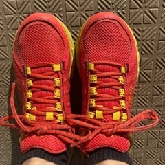 トレイルランニングシューズ22.5センチ
