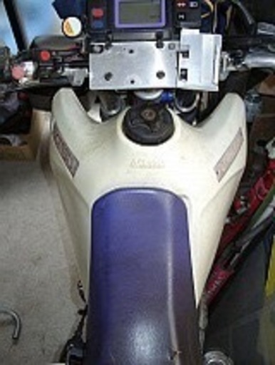 ヤマハTT250R用 樹脂ビッグタンク アチェルビス製